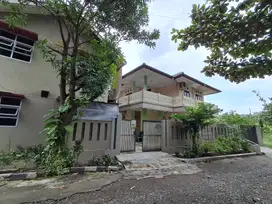 Kantor & Kost Strategis dekat FK Unswagati