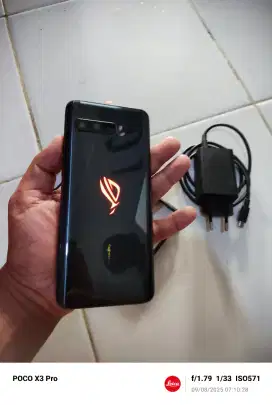 Asus Rog 3 8/128gb mulus siap pakai