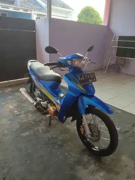 SUZUKI SHOGUN 125 R