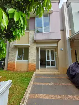 DISEWA RUMAH CLUSTER TESLA, SUMMARECON SERPONG