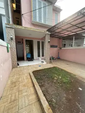 DISEWAKAN RUMAH DI LARANGAN NEMPEL JOGLO