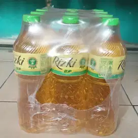 Minyak Goreng Rizki isi 12 Botol