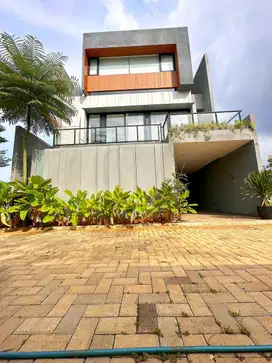 Dijual Unit Rumah Siap Huni Full Furnished Dengan Kolam Renang Pribadi