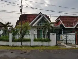 Dijual Rumah Hitung Tanah di BSD Griya Loka Sektor 1.6
