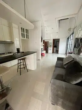 Di jual rumah Daerah Gunung Sahari