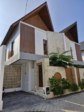 JUAL VILLA MODERN DALAM KOMPLEKS DI SANUR DENPASAR