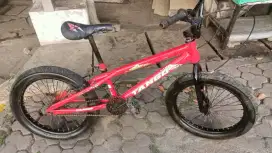Sepeda BMX uk20 ban jumbo siap pakai