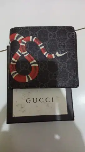 dompet pria ular
