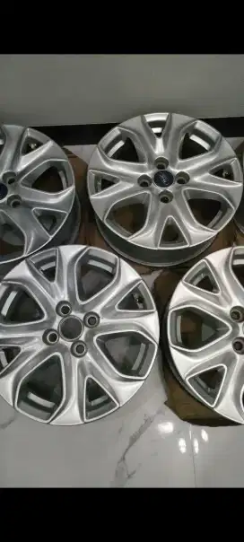 Velg pcd 4x108 R16