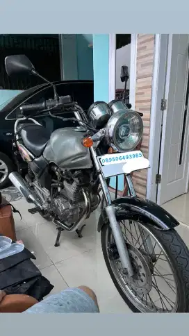 Honda tiger 2000 tahun 2005 tgn pertama