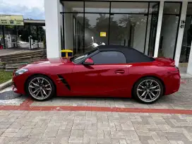 BMW M4 m401 warna merah
