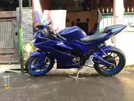 R15 V3 2016 Movie Star