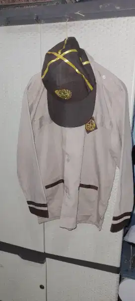 Baju & Topi pramuka siaga