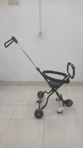 Kereta dorong magic stroller strike exotic