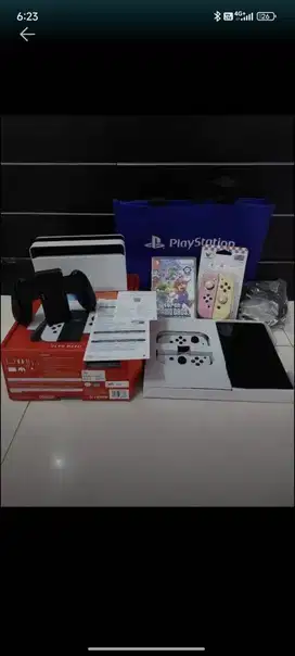Nintendo switch tangan pertama