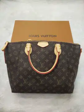 Luxury LOUIS VUITTON handbag sangat elegan dan high class