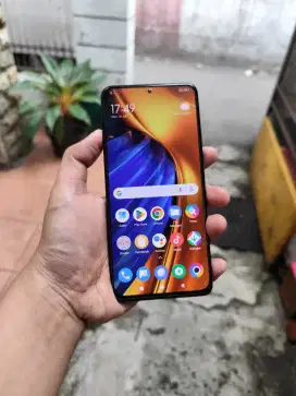 Poco F4 snap 870 8/256hp casan minus ttbt