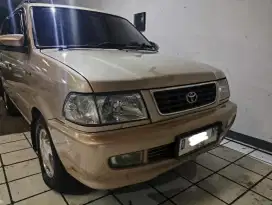 Kijang  LGX 1.8 EFI th 2000
