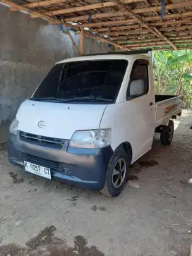 DAIHATSU GRAND MAX 2014