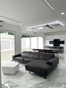 Rumah Bagus Siap Huni Di Cluster Emerald Mansion Lippo Cikarang