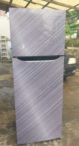 Di jual kulkas 2 pintu siap pakai
