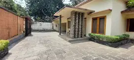 Dijual Rumah Mewah Lokasi Strategis di Sidomukti Salatiga