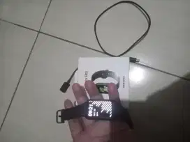Jam tangan galaxy fit 3 masih mulus kaya varu
