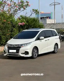 Honda Odyssey Prestige 2.4 AT 2019 Sunroof Putih FACELIFT