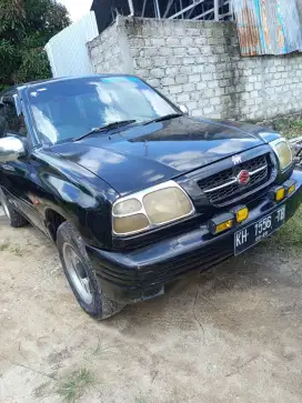 Suzuki escudo 1.6 tahun 2003