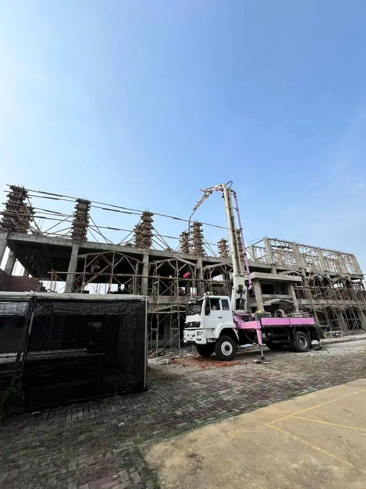 Pompa Beton / Concrete Pump Semi Long 27 Mtr