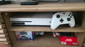 Xbox One S 500gb White