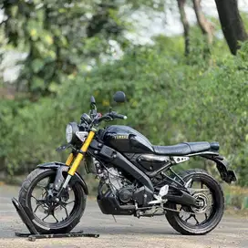 YAMAHA XSR 155 HITAM 2023 KM 16K PAJAK PANJANG KAYAK BARU