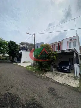 Dijual Murah Rumah 2 Lantai SemiFurnish di Perumahan Citragran Cibubur