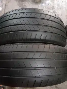 Bridgestone alenza 245 50 R19