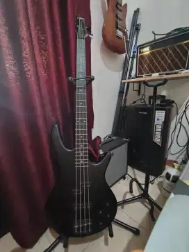 Bass Gitar Ibanez Original + Amply Bass Original Fender