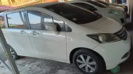 Honda Freed 2012 Bensin