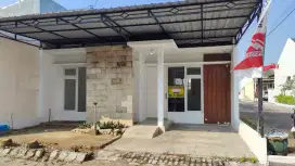 Disewakan rumah di perumahan Firdaus Mansion Blok M no 1 Jombang