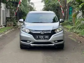 HRV E CVT 2017 SILVER KM 71rb