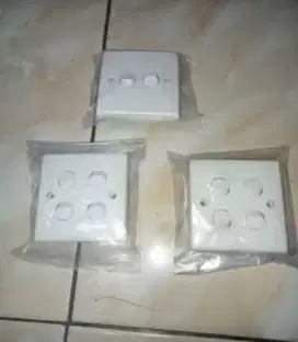 Saklar 4Genk 2A B34 Clasik(2Unit),Saklar 2Genk B34 2A Clasik(1Unit)