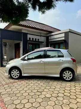 Toyota Yaris 2011 Bensin