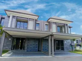 Rumah mewah tepi danau AGUNG PODOMORO LAND
SAAT NYA PUNYA RUMAH MEWAH