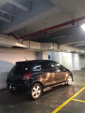 JARANG Yaris AT tipe S CBU Tangan Pertama Plat D