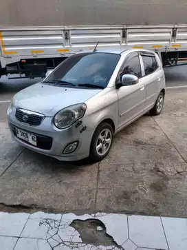Kia Picanto 2010 Bensin
