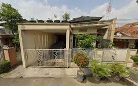Rumah LELANG Mewah Murah siap huni di  Jl. Cibolerang Barat, Bandung