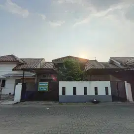 Disewakan Rumah Fully Furnished Selangkah Ke Taman Andang Pangrenan