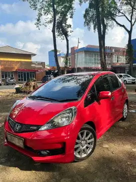 HONDA JAZZ 1.5 RS BENSIN 2013