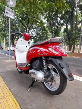 DIJUAL CASH HONDA SCOOPY STYLISH THN 2016 AKHIR PAJAK IDUP