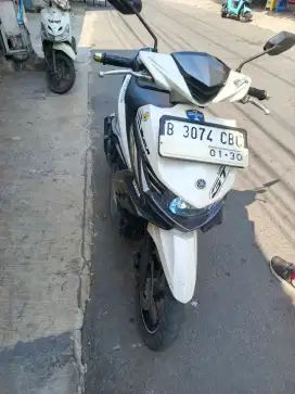 Yamaha Xeon GT 125 putih
