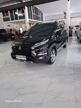 X pander Cross premium 2022