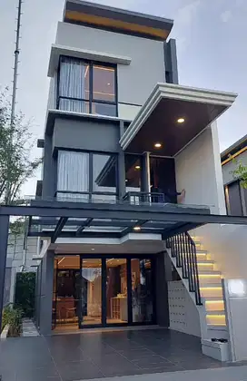 Treetops livin rumah 3 lantai dengan 3 kamar tidur